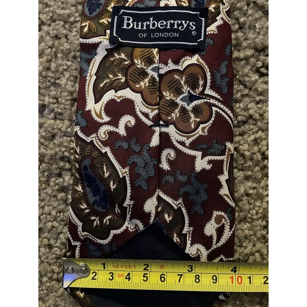 Burberry Of London Neckwear Tie Red Paisley Flower Pattern USA 100% Silk JBHS